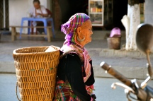 Flower Hmong woman at Bac Ha Sunday market