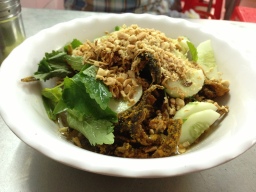 Mien Tron: vermicelli and eel salad